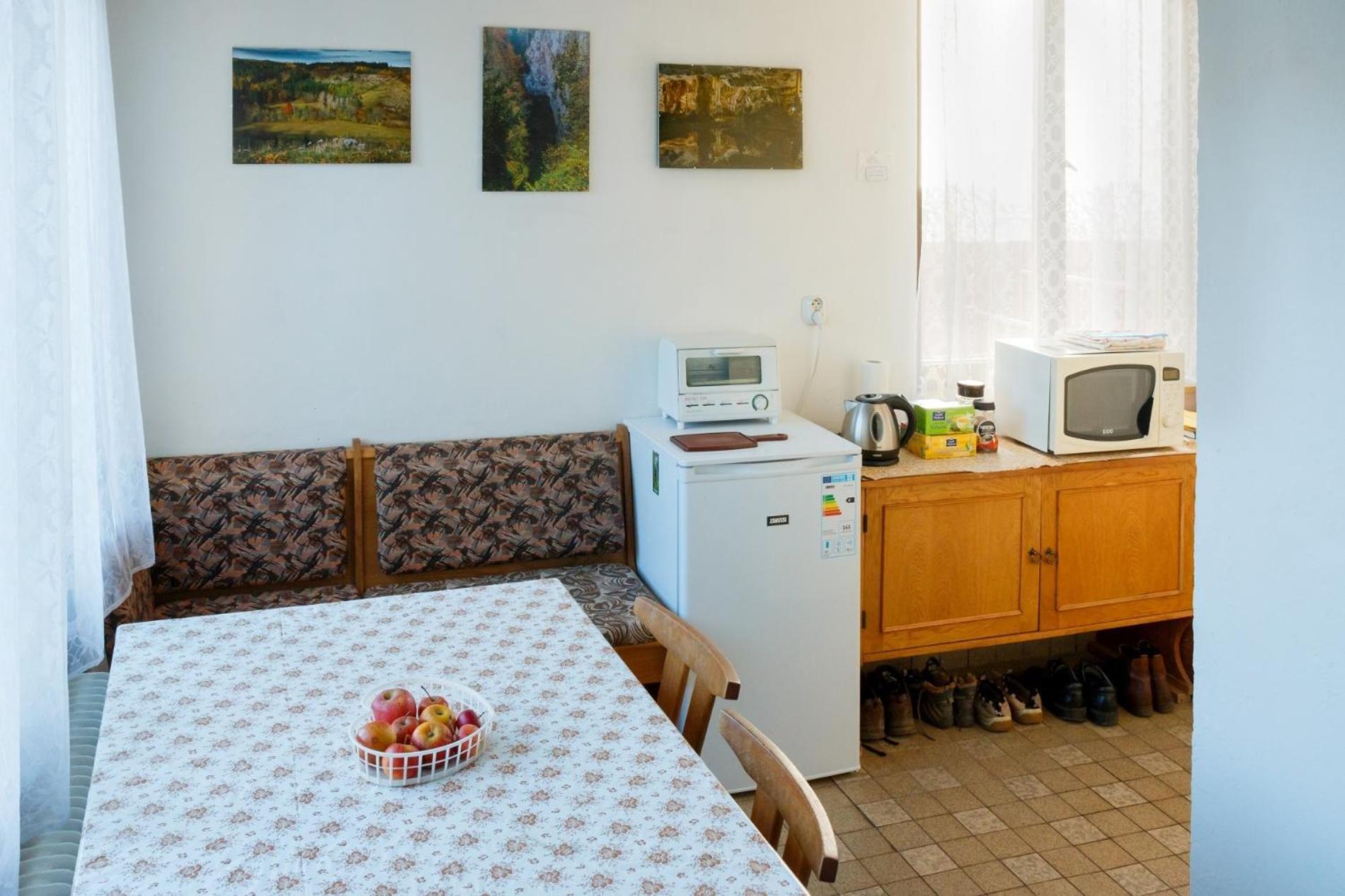 Family House Moravsky Kras Hostal Vilémovice Exterior foto