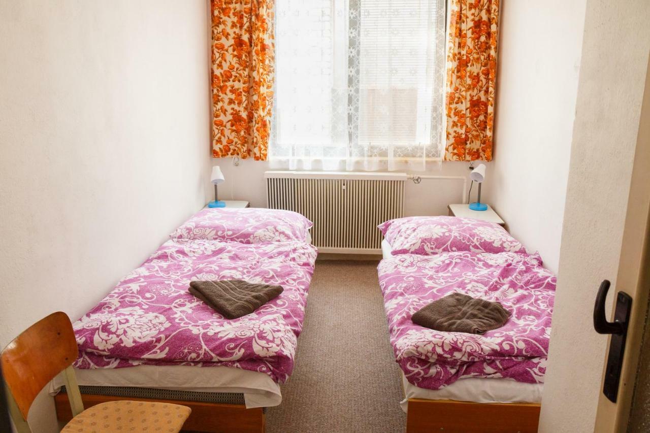 Family House Moravsky Kras Hostal Vilémovice Exterior foto